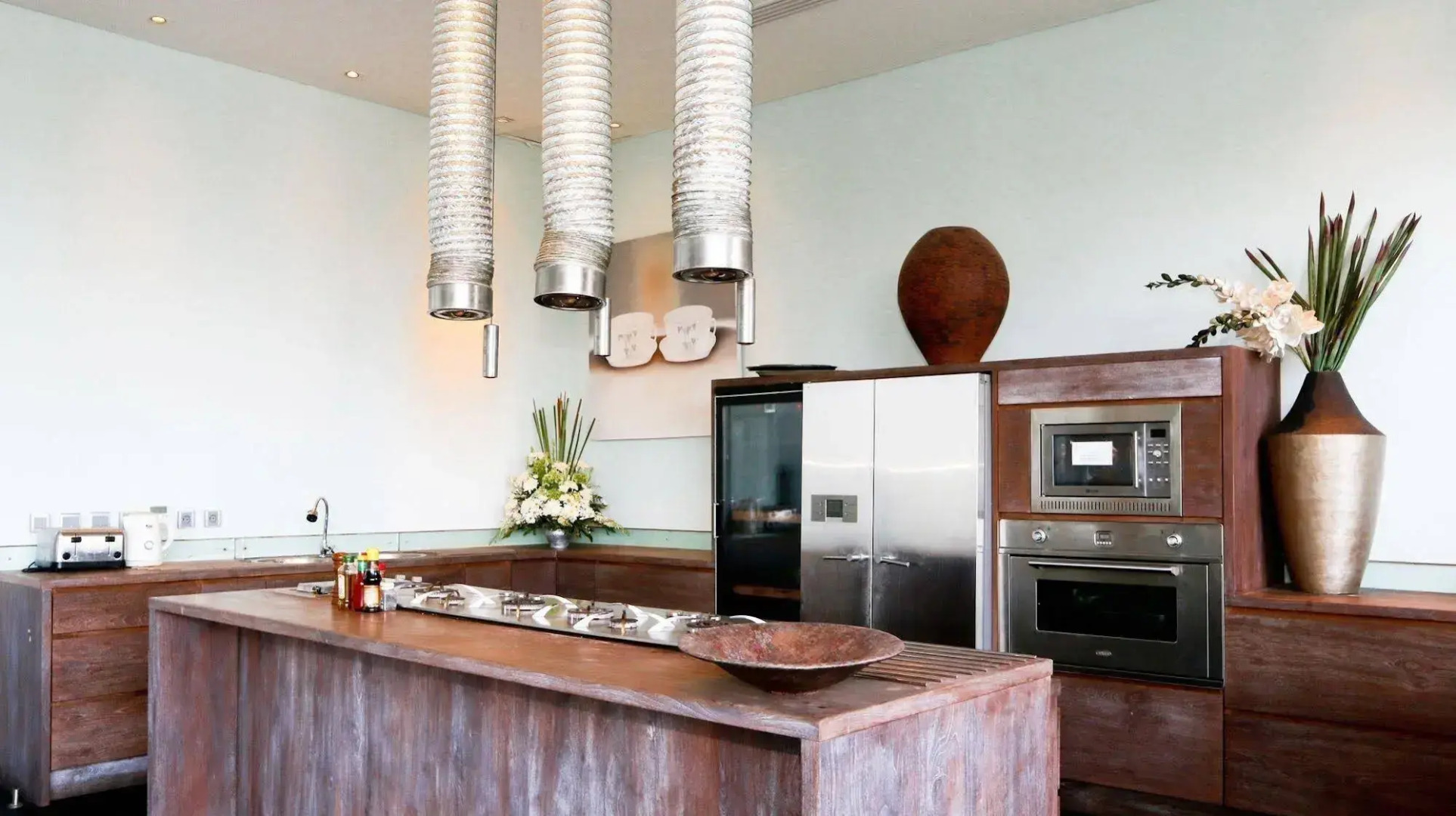 Villa Six Karang Kembar