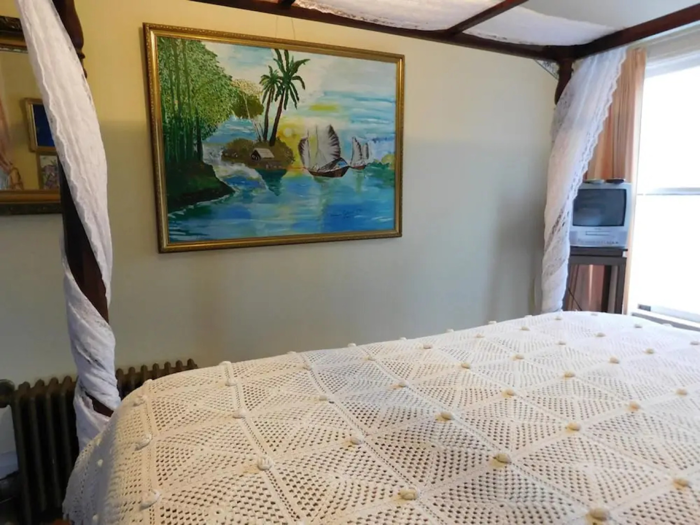 Cliff Crest Bed & Breakfast