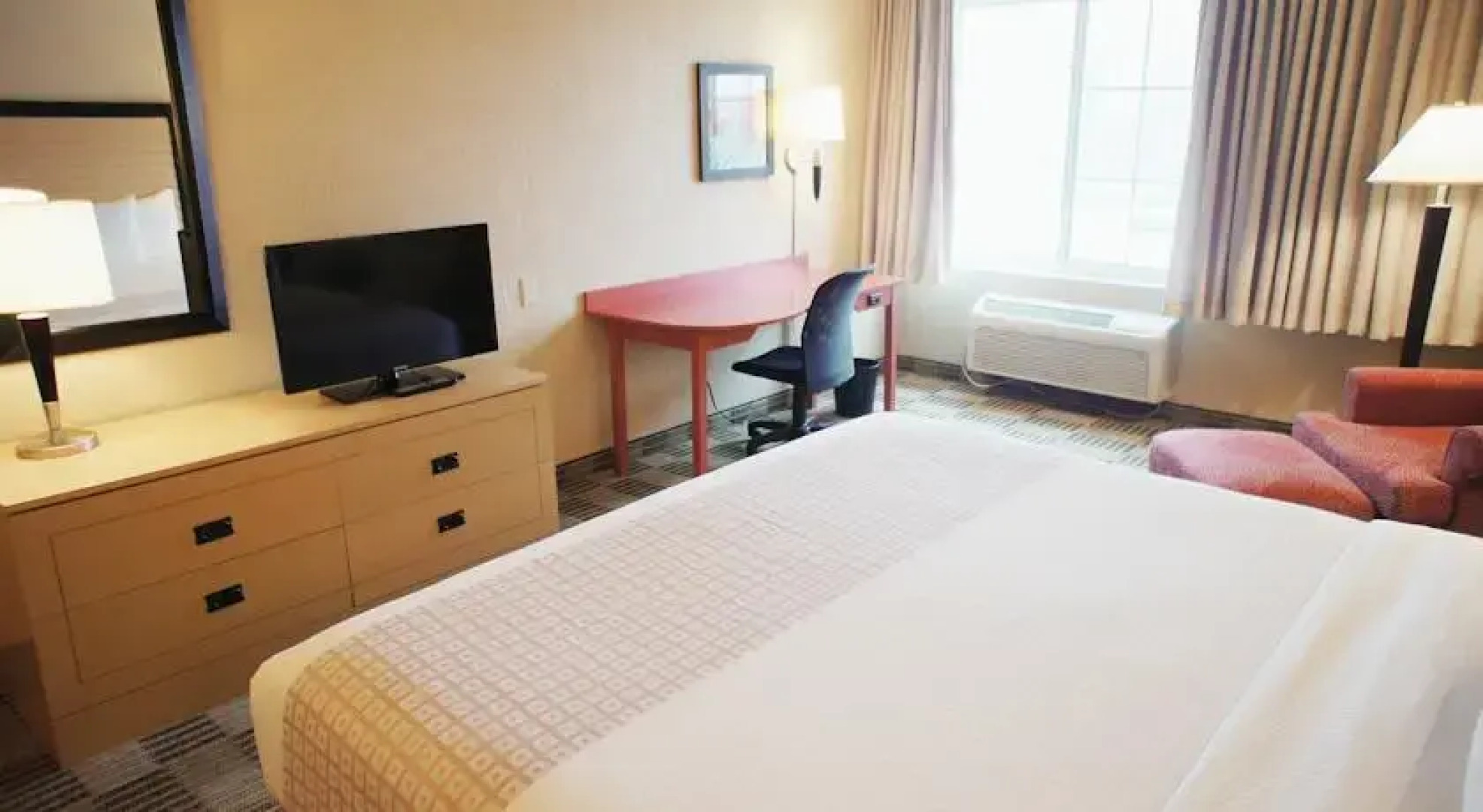 La Quinta Inn & Suites Elmsford