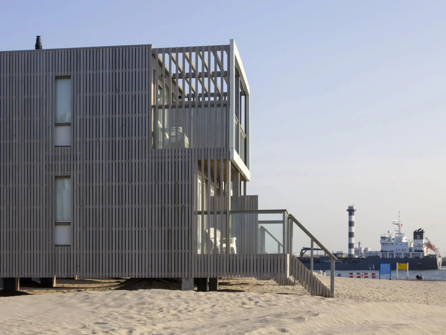 Beach House in a Dream Location on the Beach