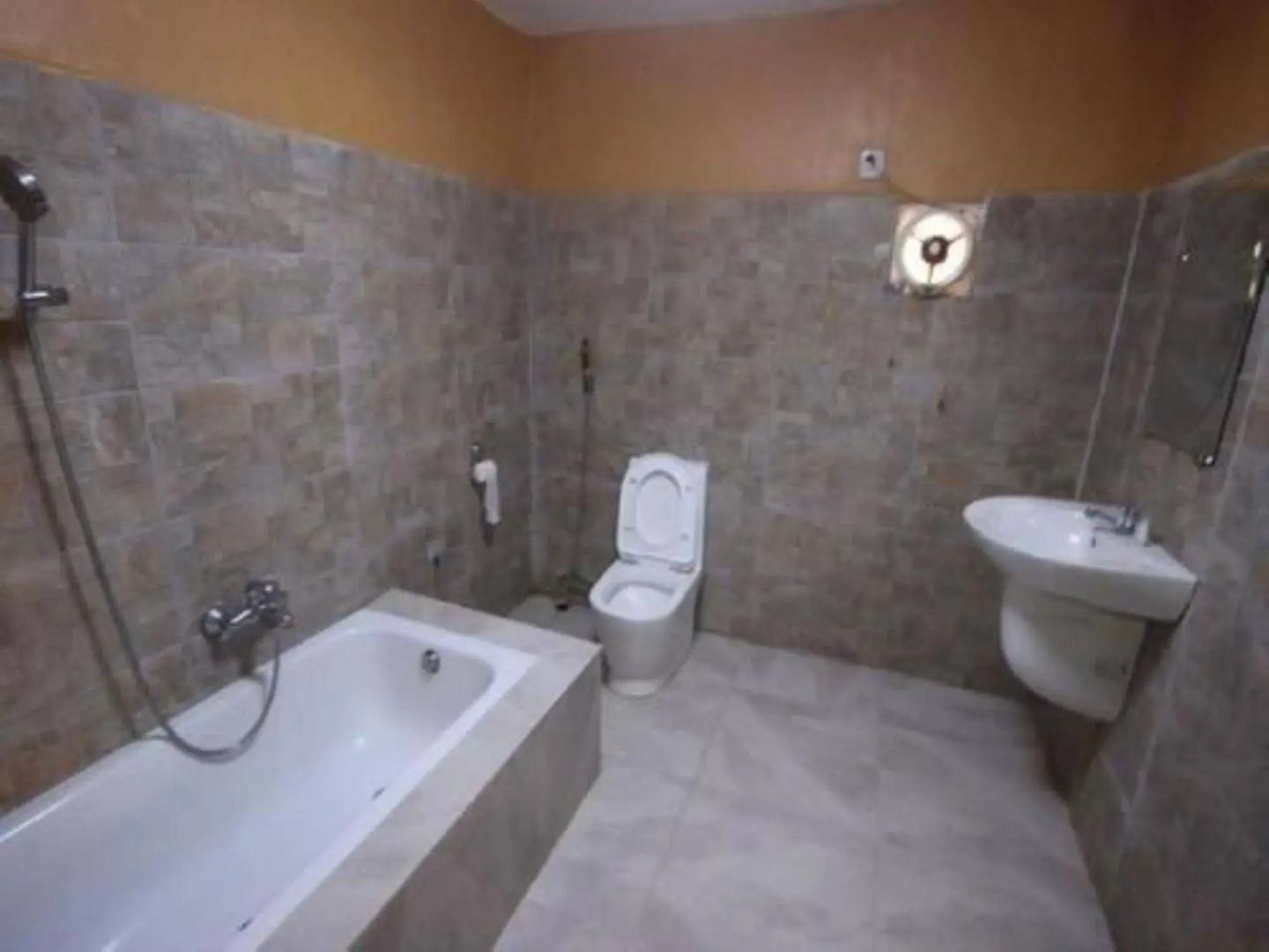 Mya Myint Mo Hotel Thanlyin