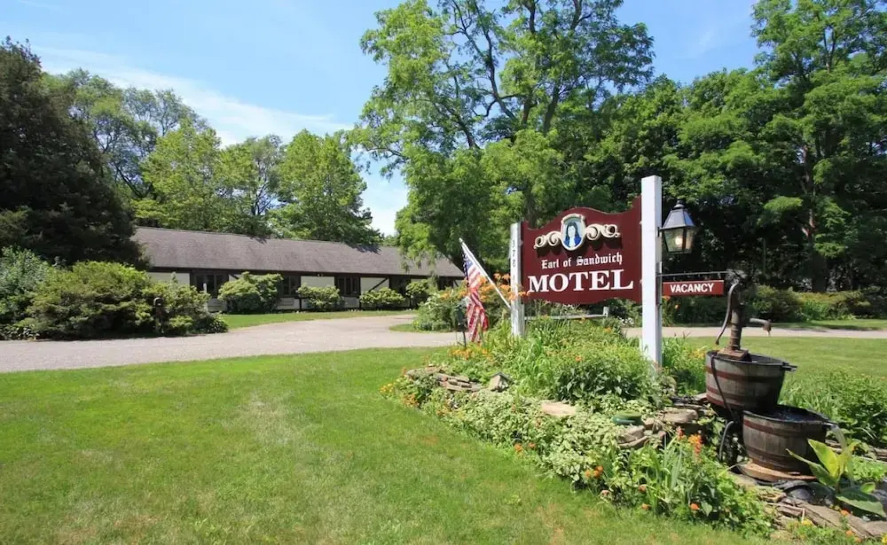 The Earl of Sandwich Motel