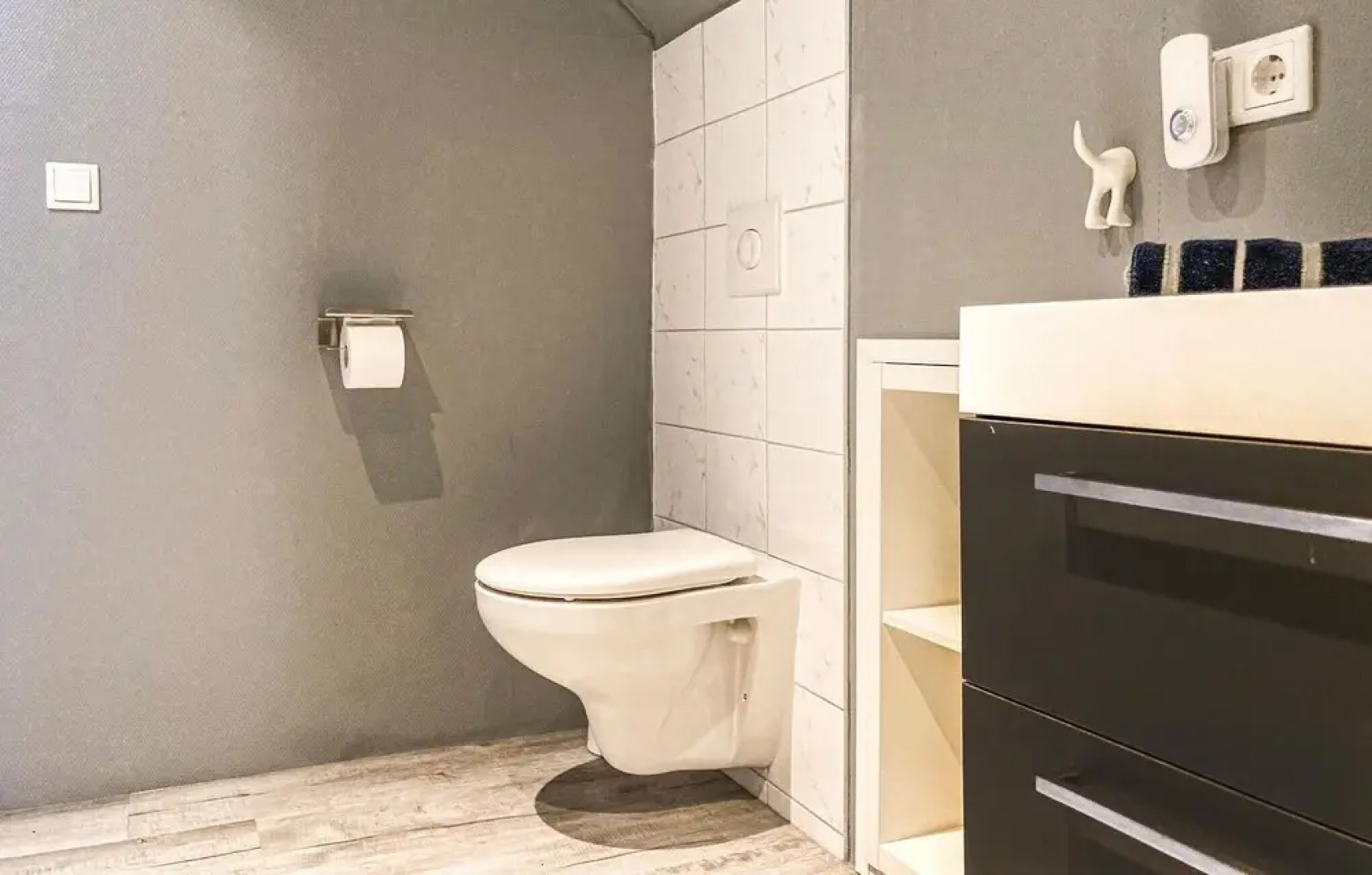 Awesome Home in Bruinisse With Wifi and 4 Bedrooms