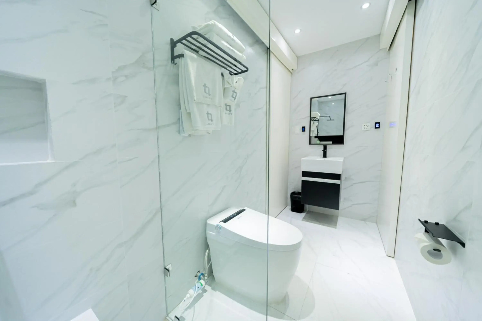 Luks Lofts Hotel & Residences