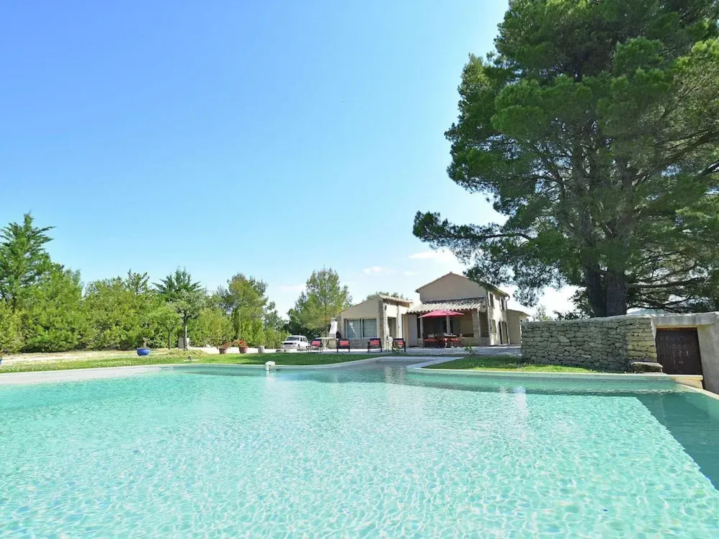 Private Infinity Pool, Beautiful View of Mont Ventoux, a Dream Spot!