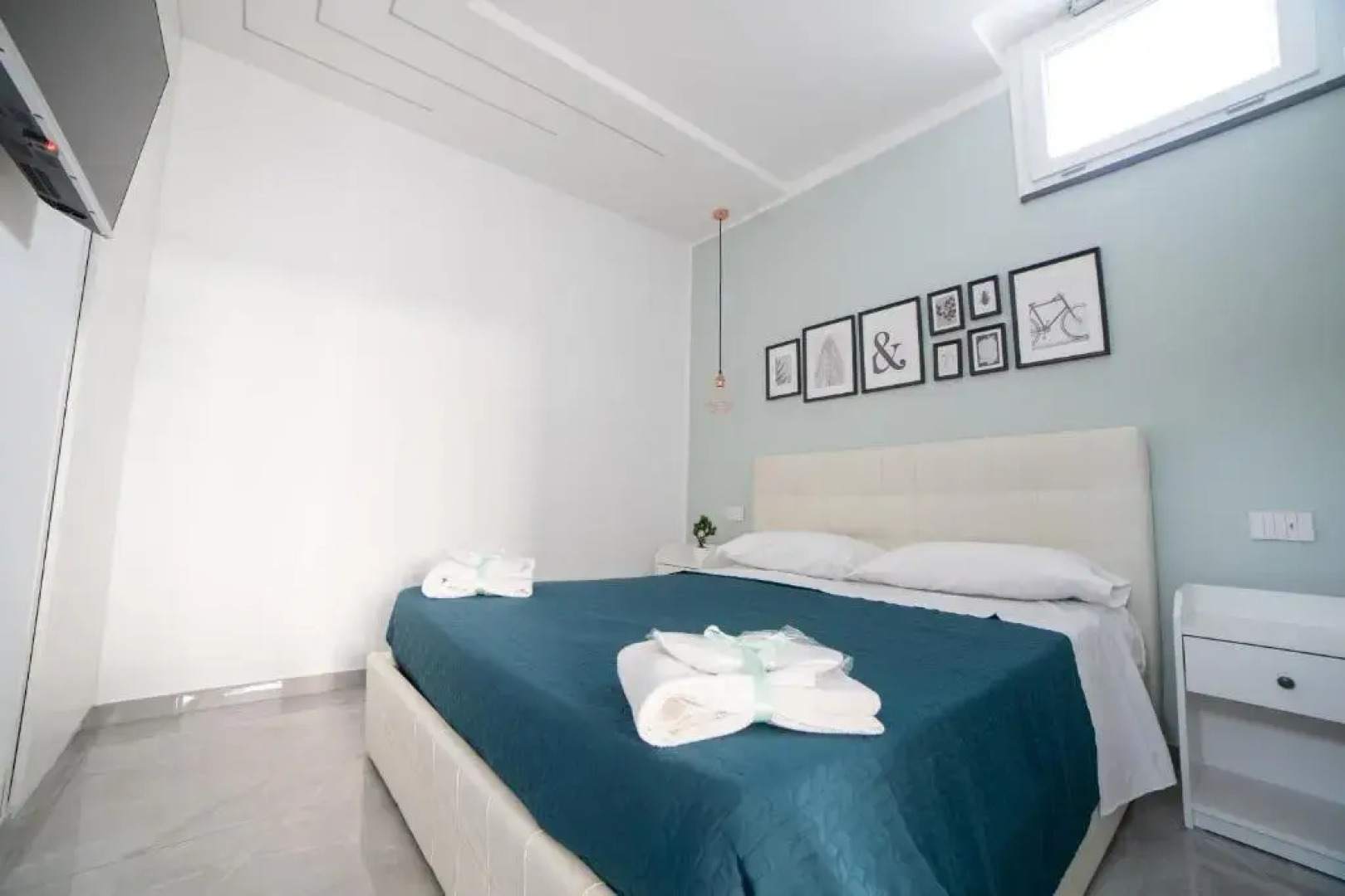 Houses & Rooftop Pompei - Sky