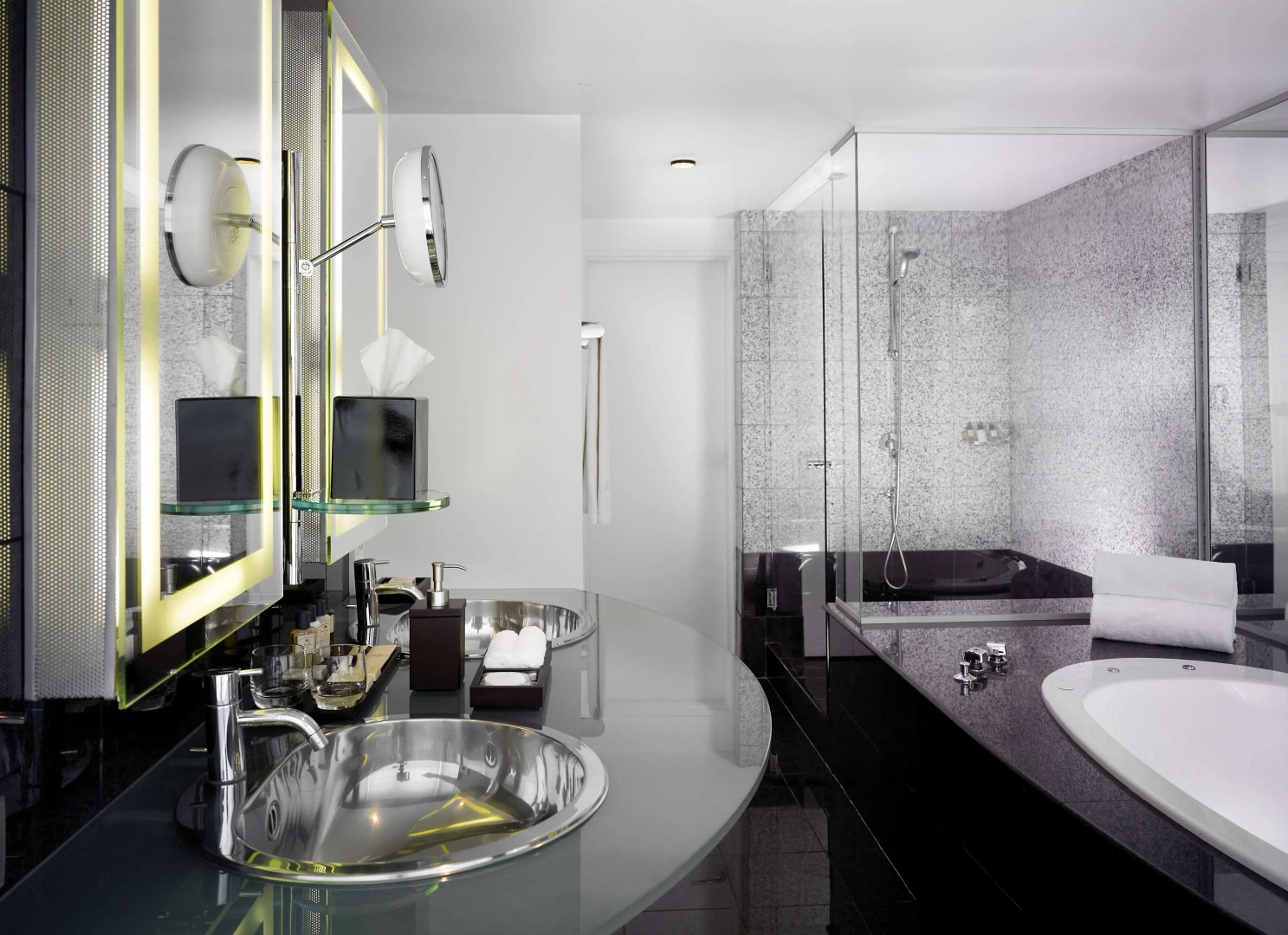 Van der Valk Hotel Paris CDG Airport