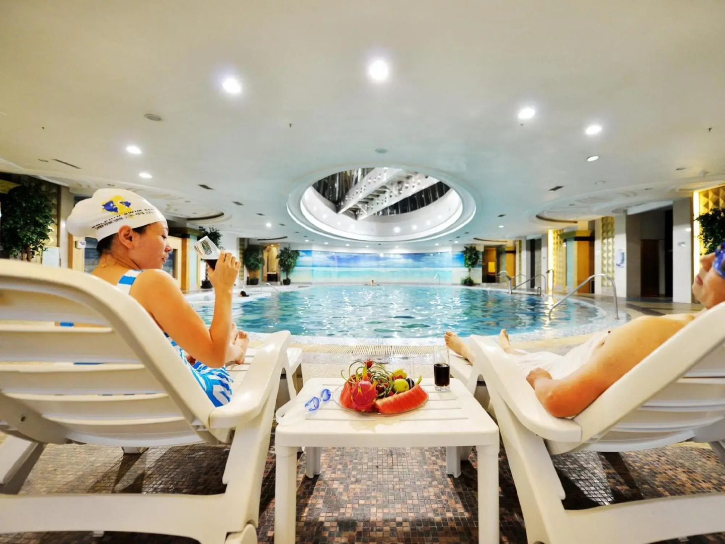 Luxemon Xinjiang Hongfu Hotel