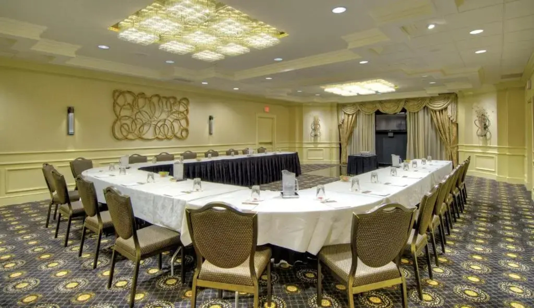 Eden Resort and Suites, BW Premier Collection