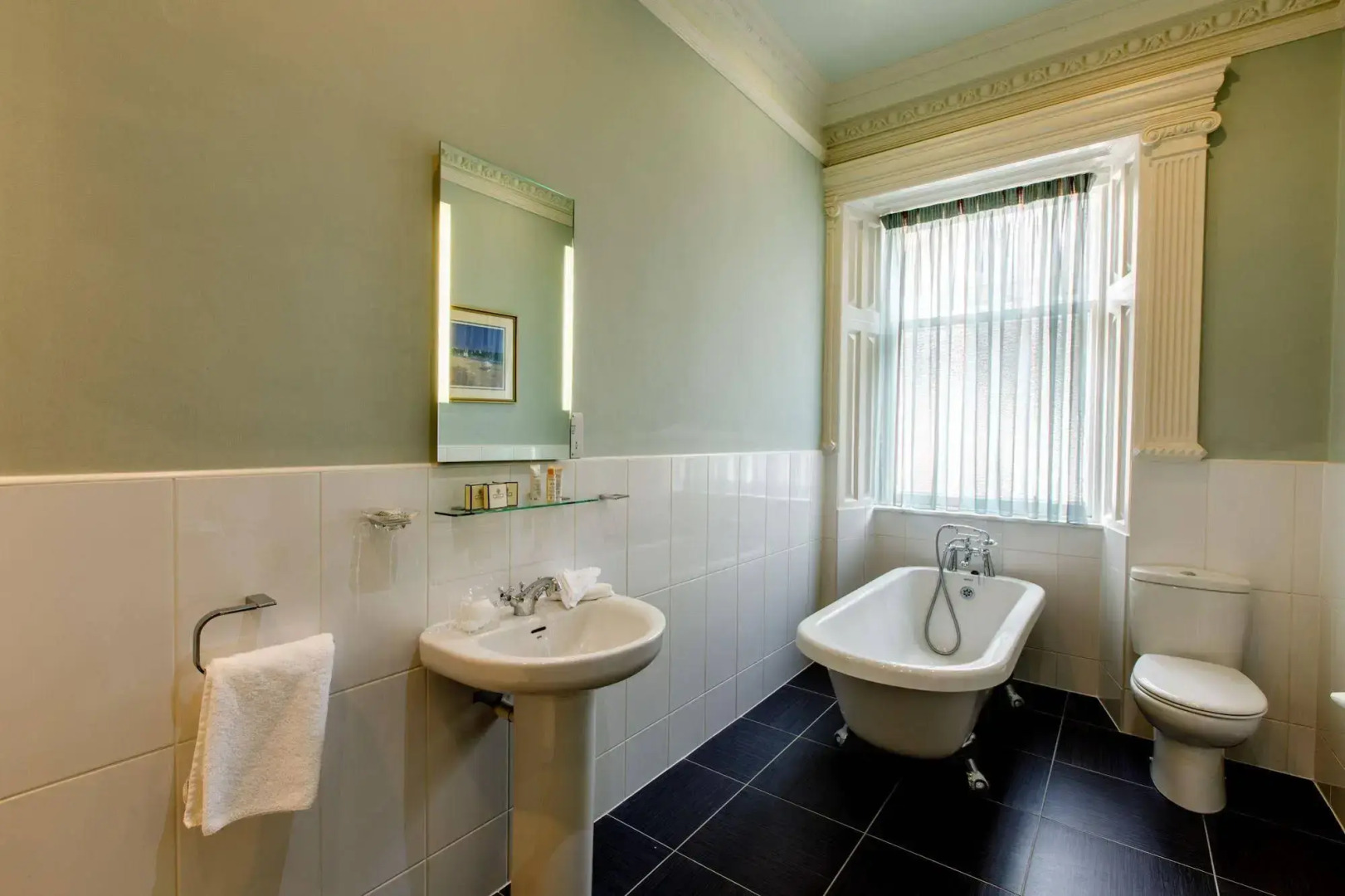 Tor Na Coille Hotel & Restaurant