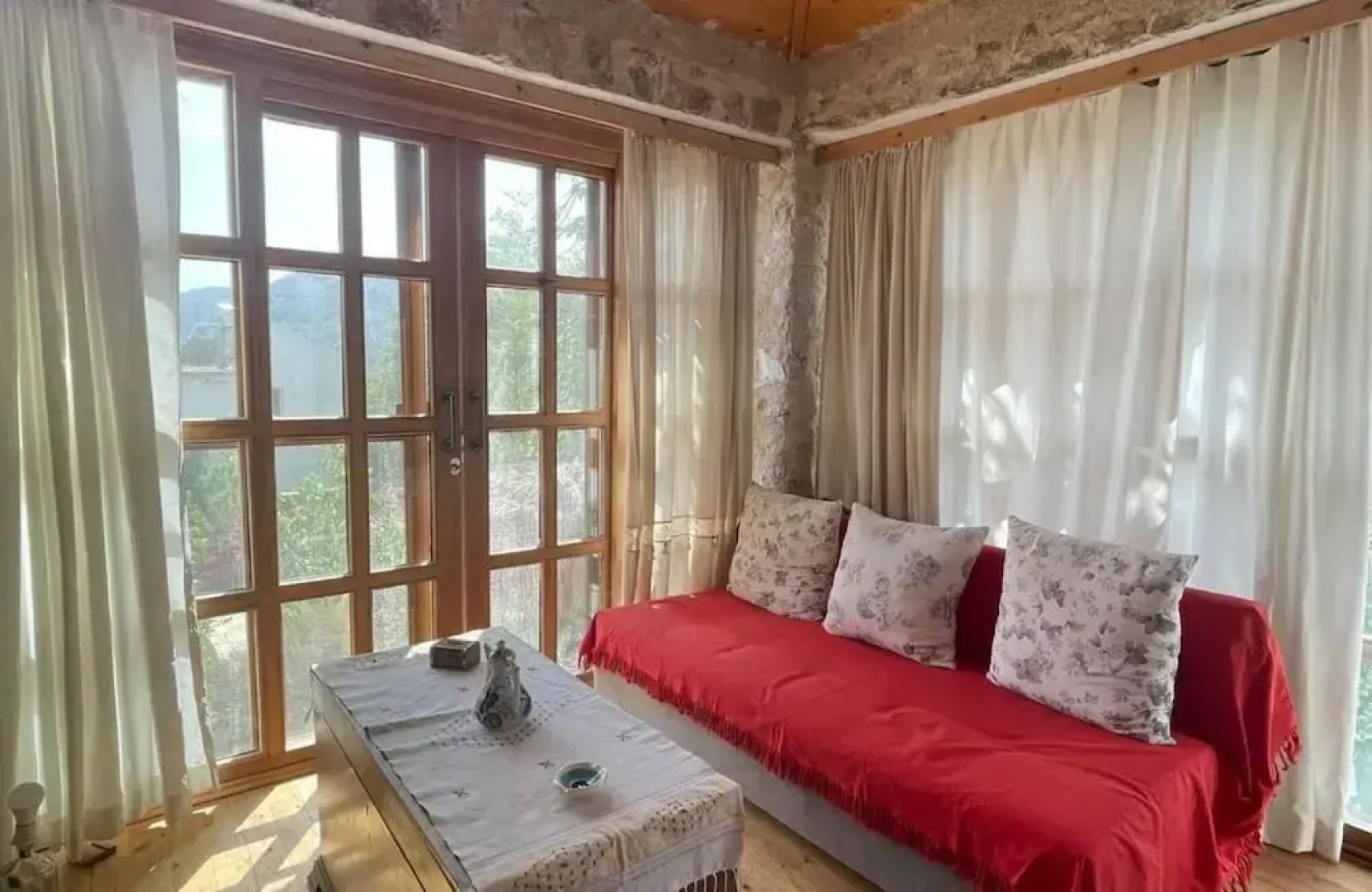 Stonehouse With Sea View and Garden in Bozburun