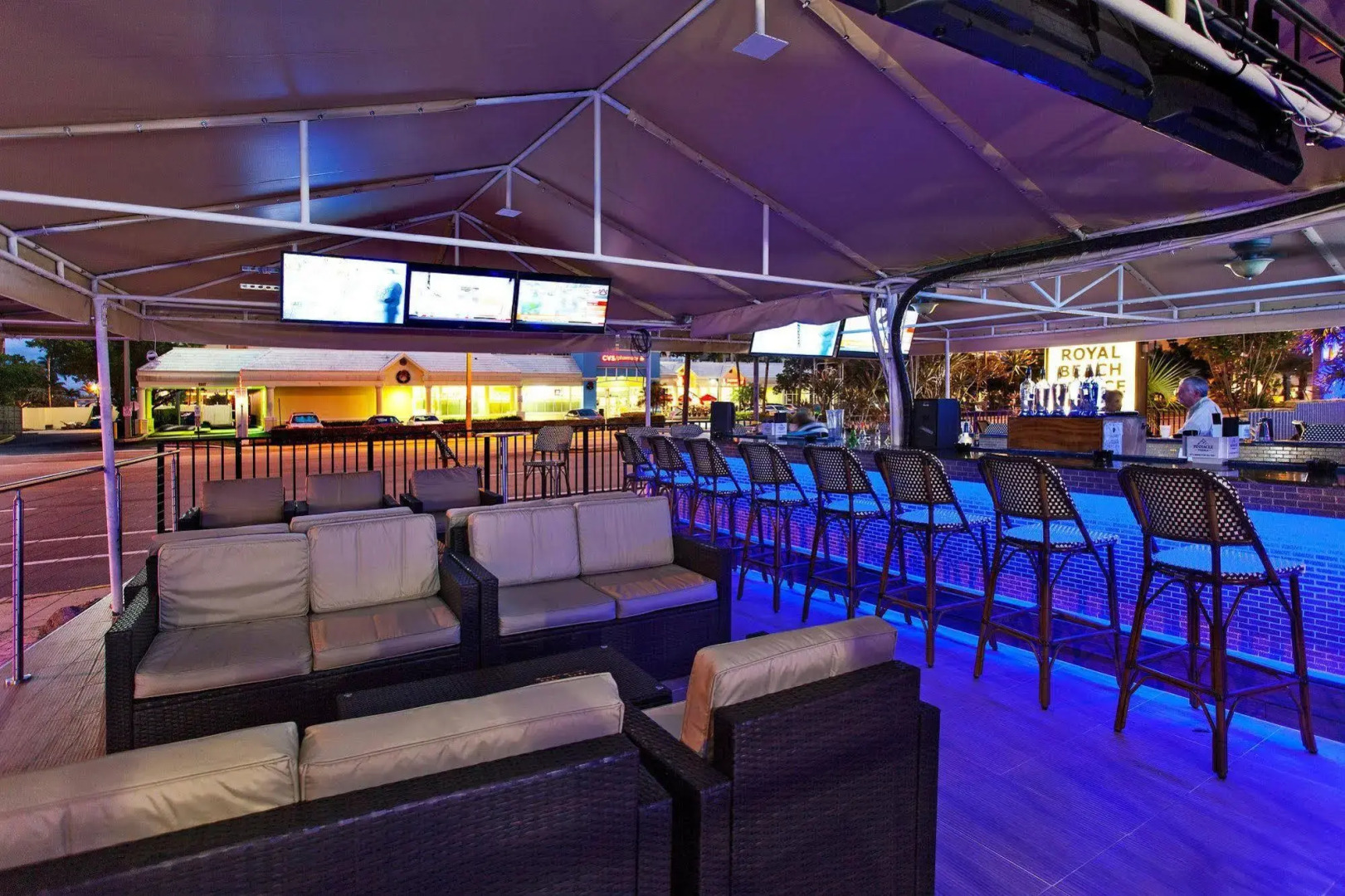 The Garden Hotel & Resort