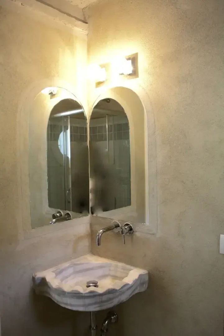 White Lilac romantic B&B adults only