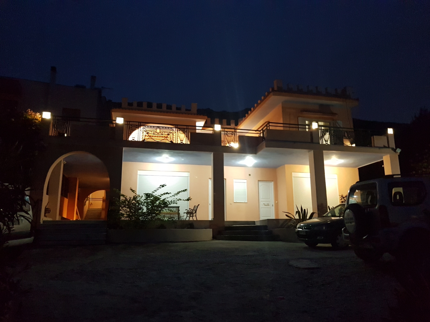 D2-George Apartments by the Sea and Airport