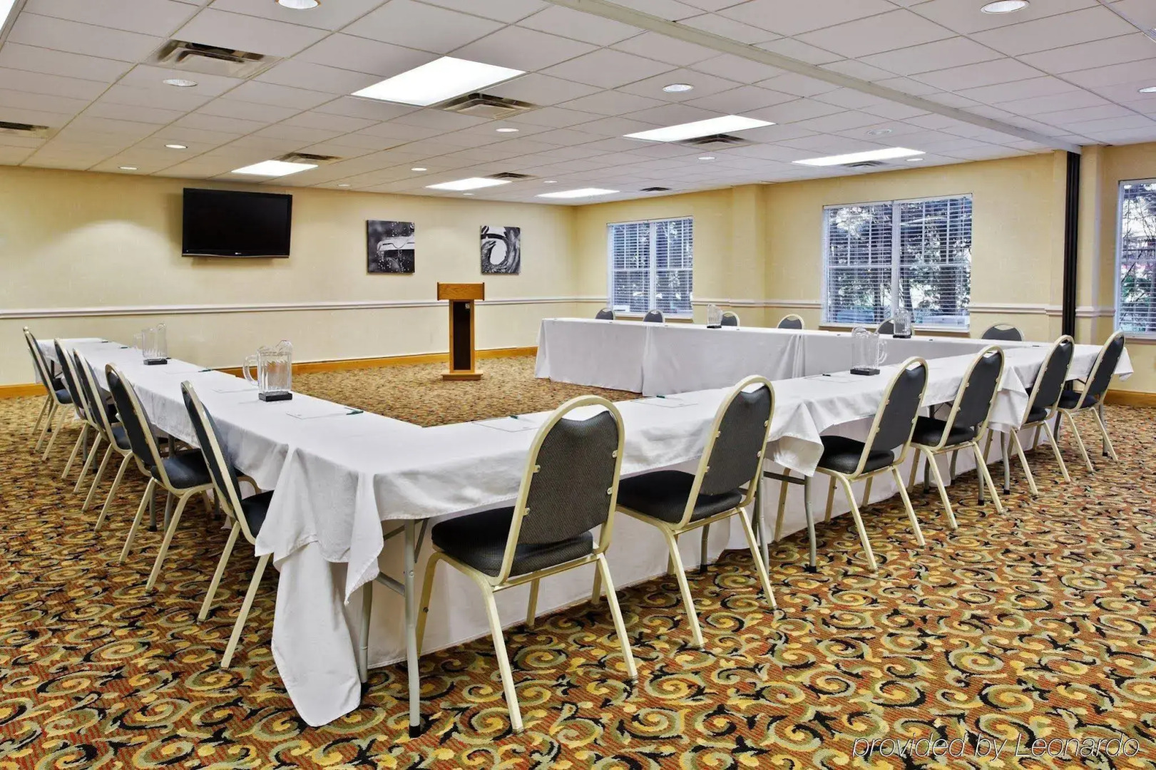 Country Inn & Suites by Radisson, Burlington (Elon), NC
