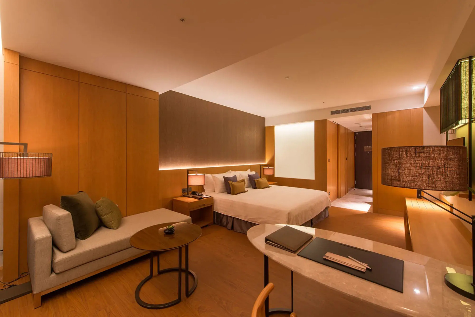 Everrich Golden Lake Hotel