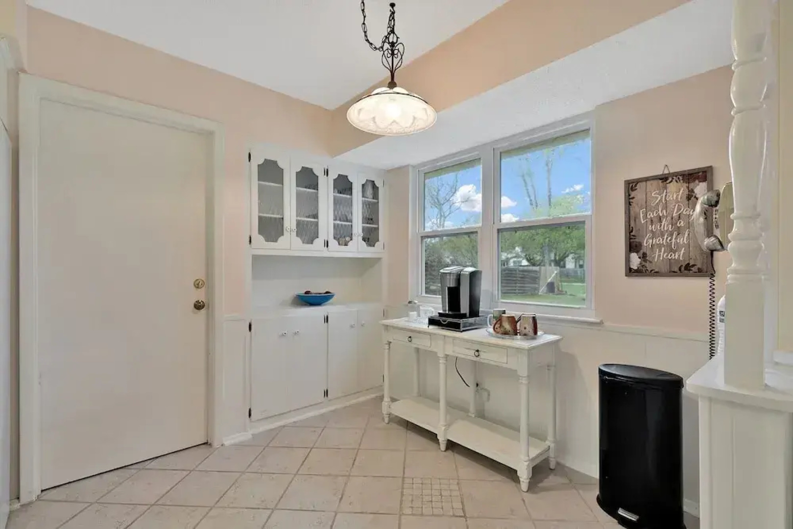 Comfy Home W/ Great Accessibility 3 Bedroom Home by RedAwning