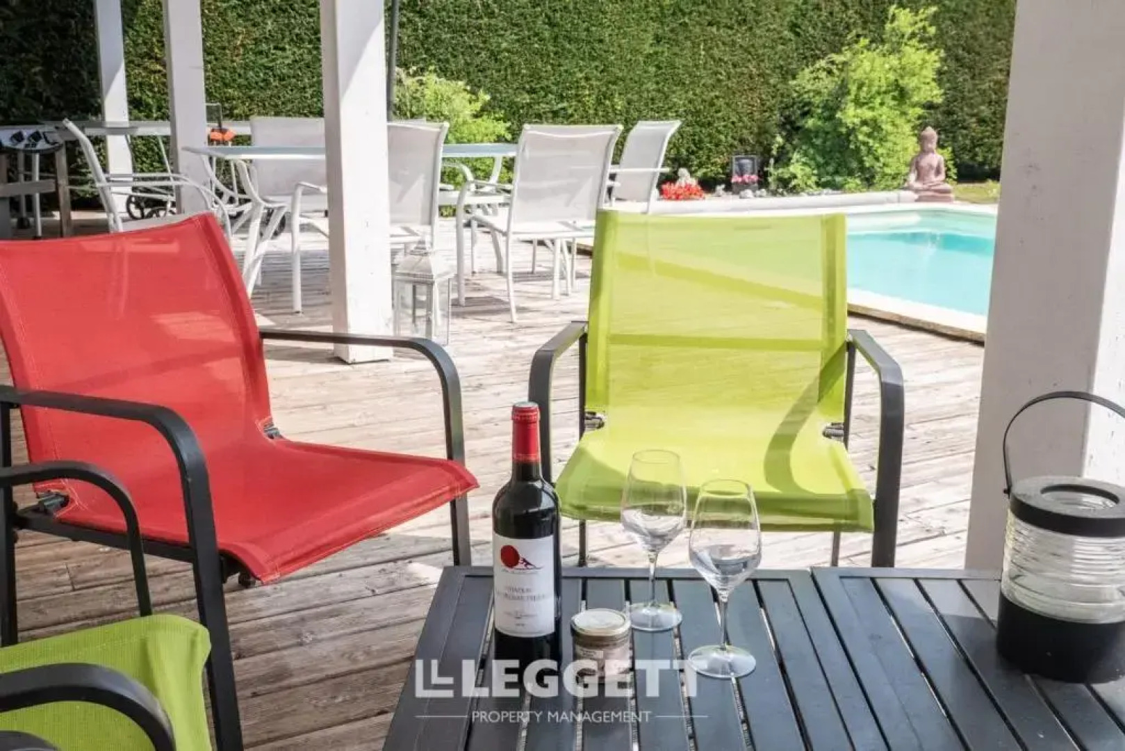 Beautiful Louisiana villa sleeps 6 with pool