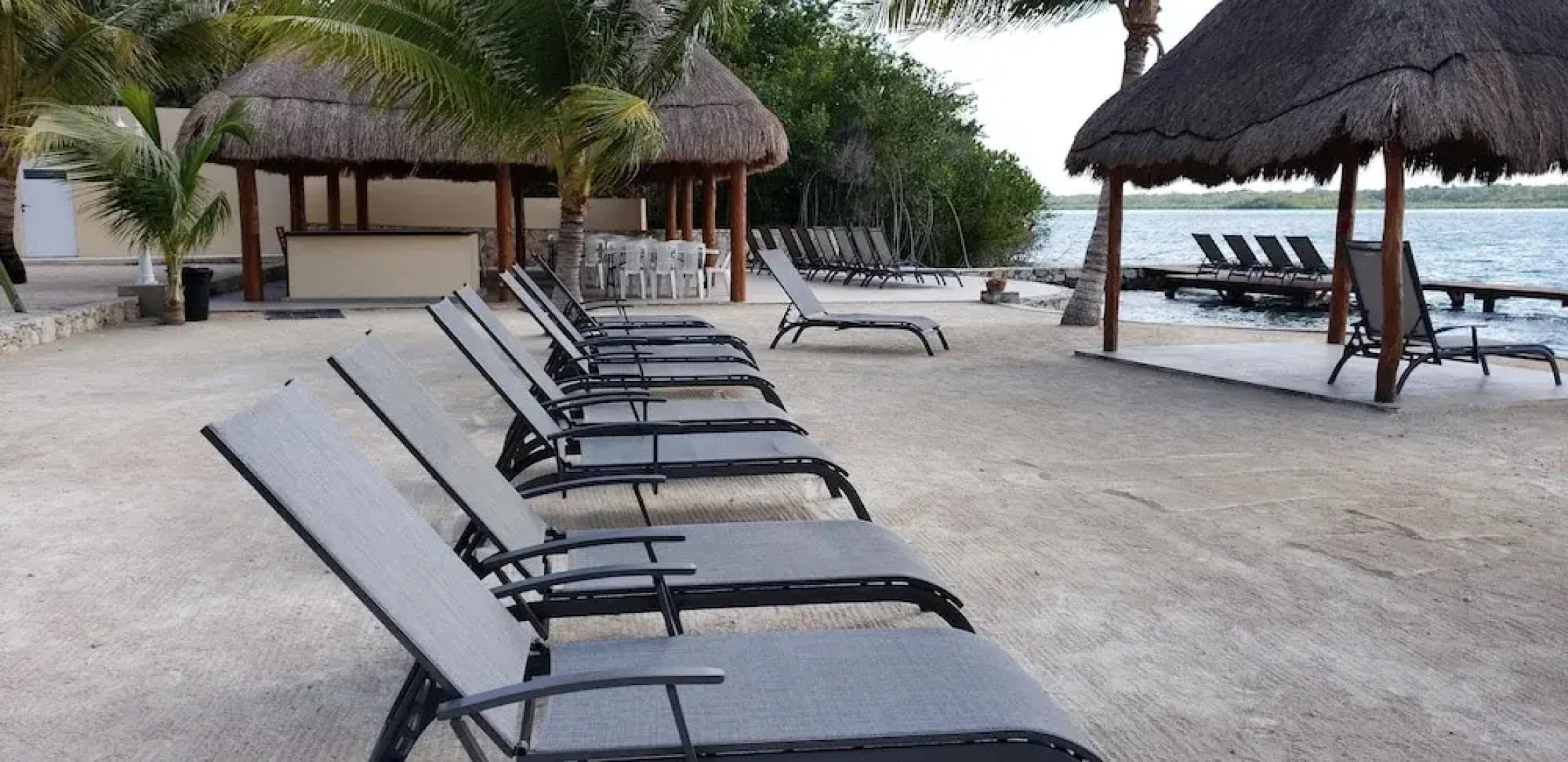 Bacalar Lagoon Resort
