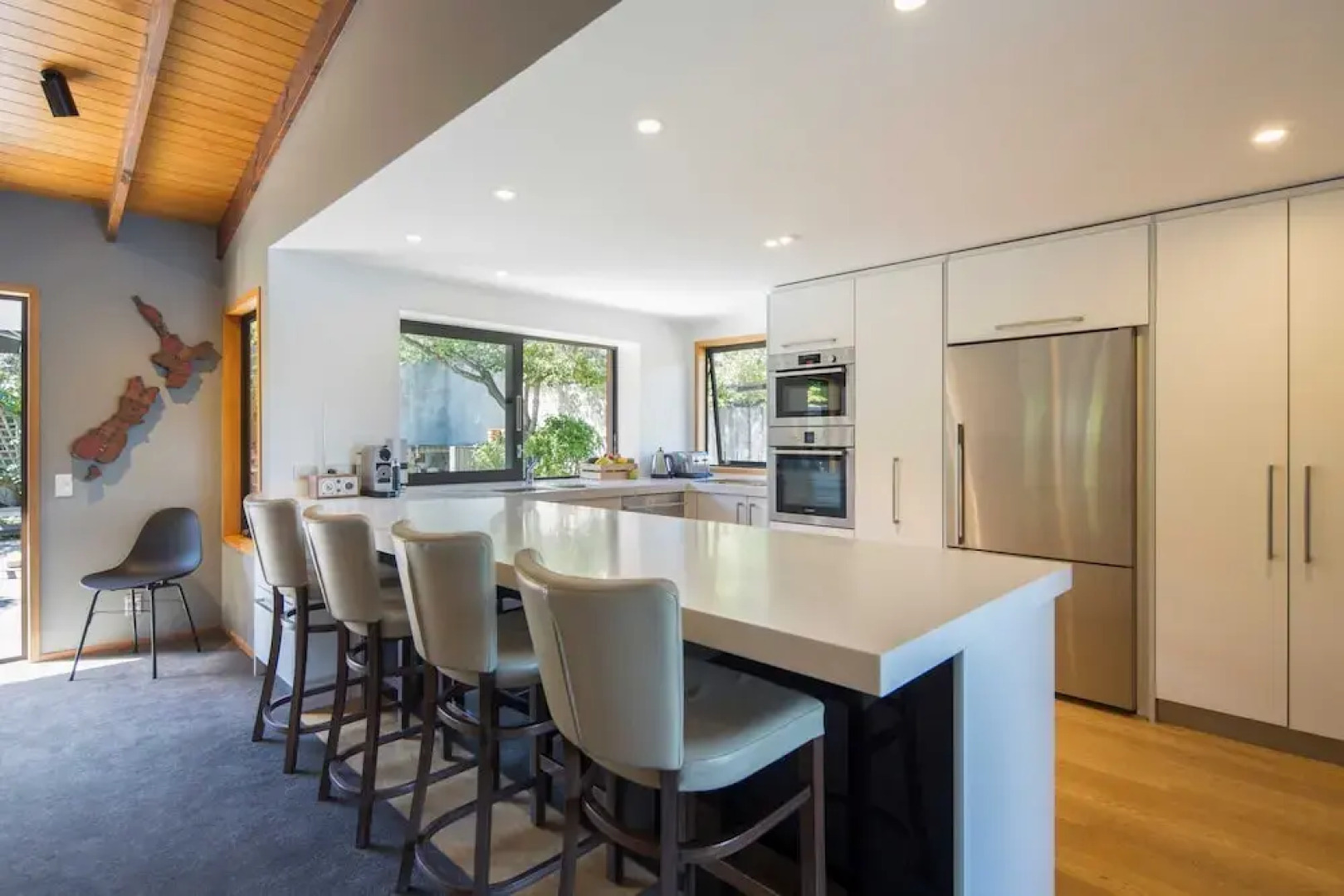 The Bay House - central and lakefront