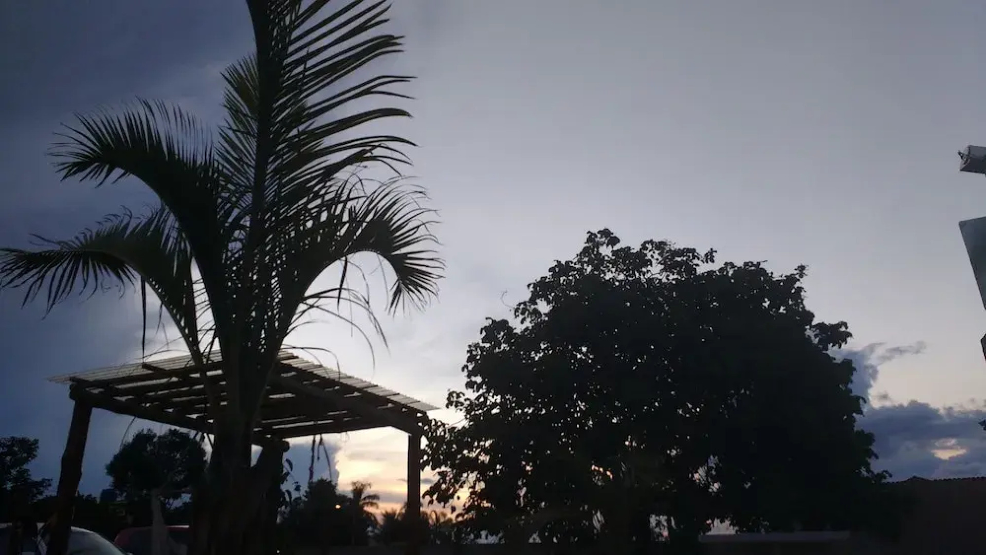 Flor de Pequi Pousada