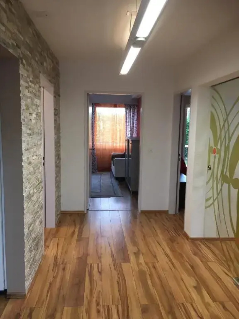 Apartments in Leafy Suburb