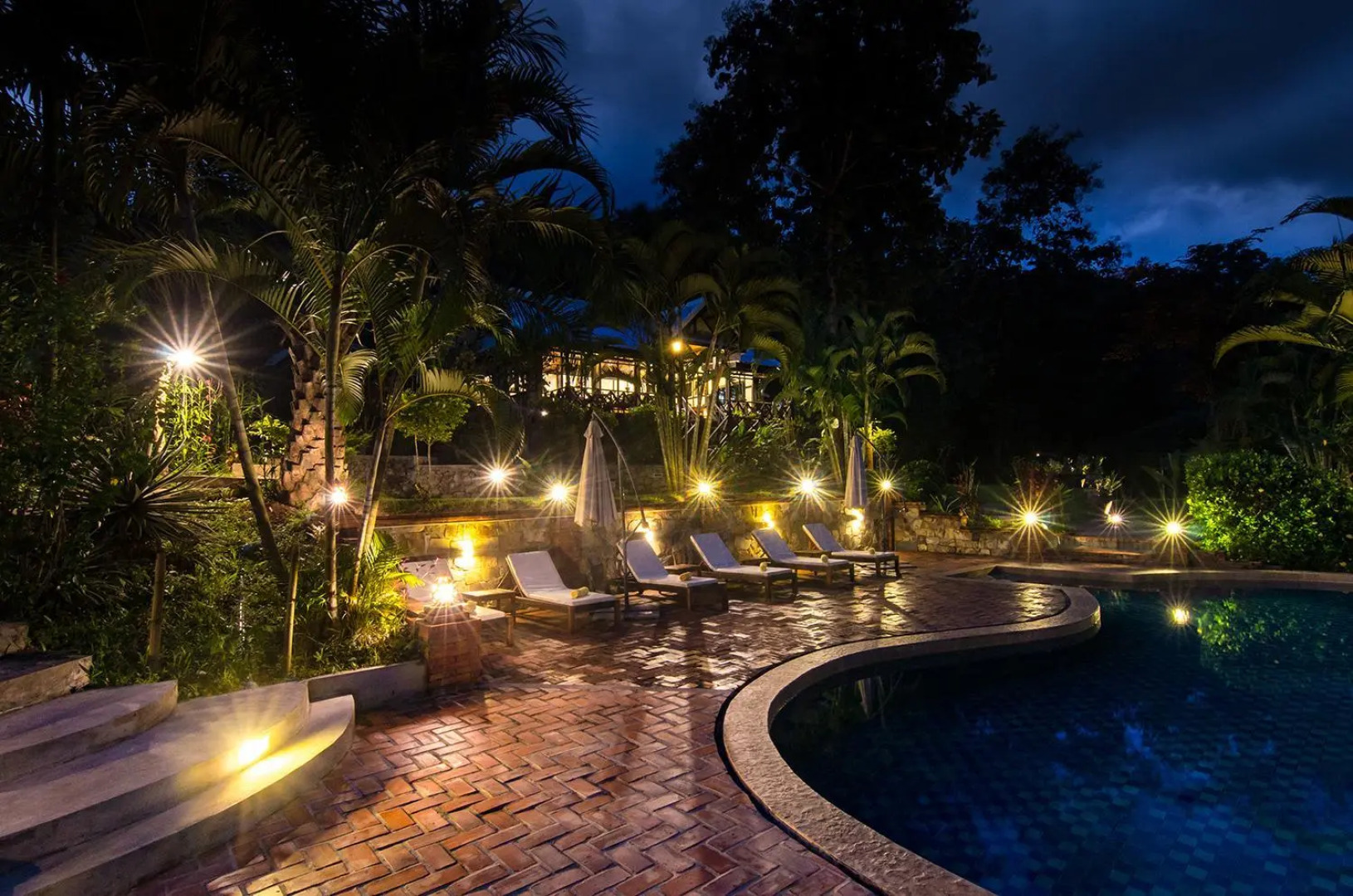 Hillside - Nature Lifestyle Lodge