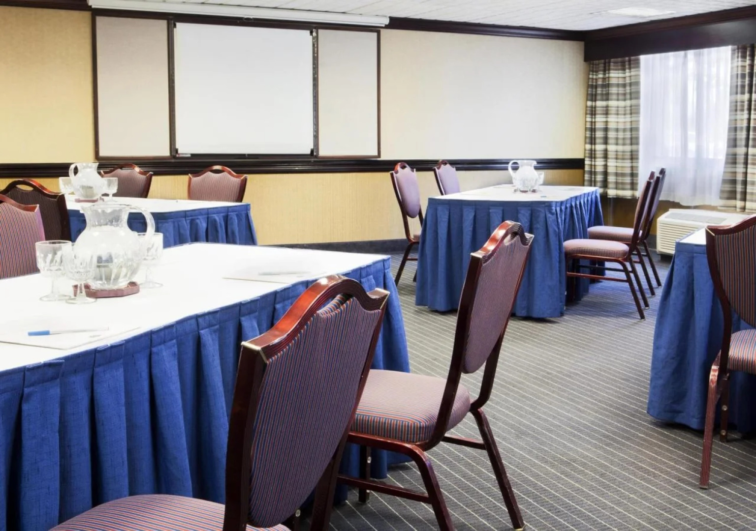 Four Points by Sheraton Chicago O'Hare Airport