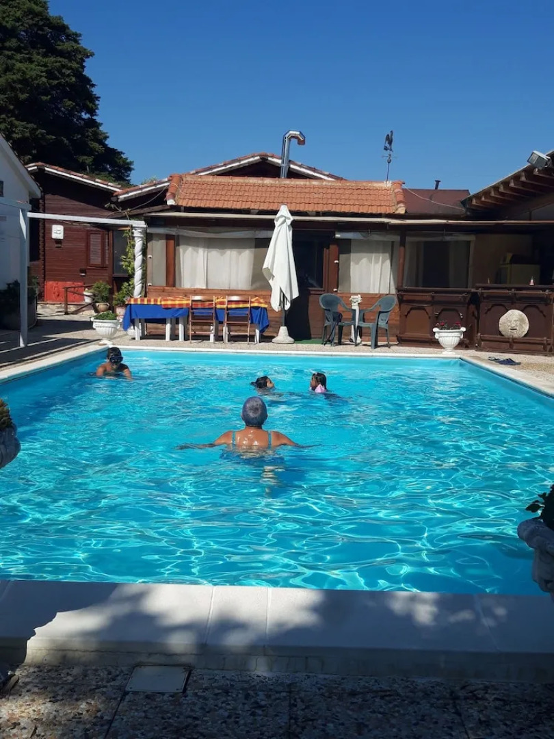 Bungalow With Garden in the Countryside of Rome