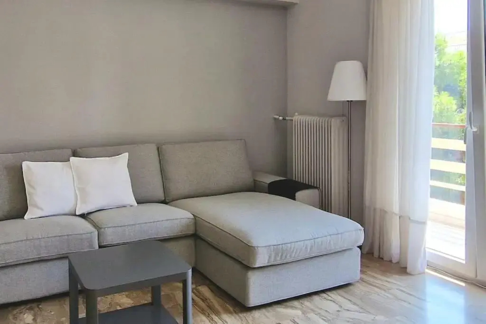 Renovated Private Studio - Metro Holargos 5' Walk