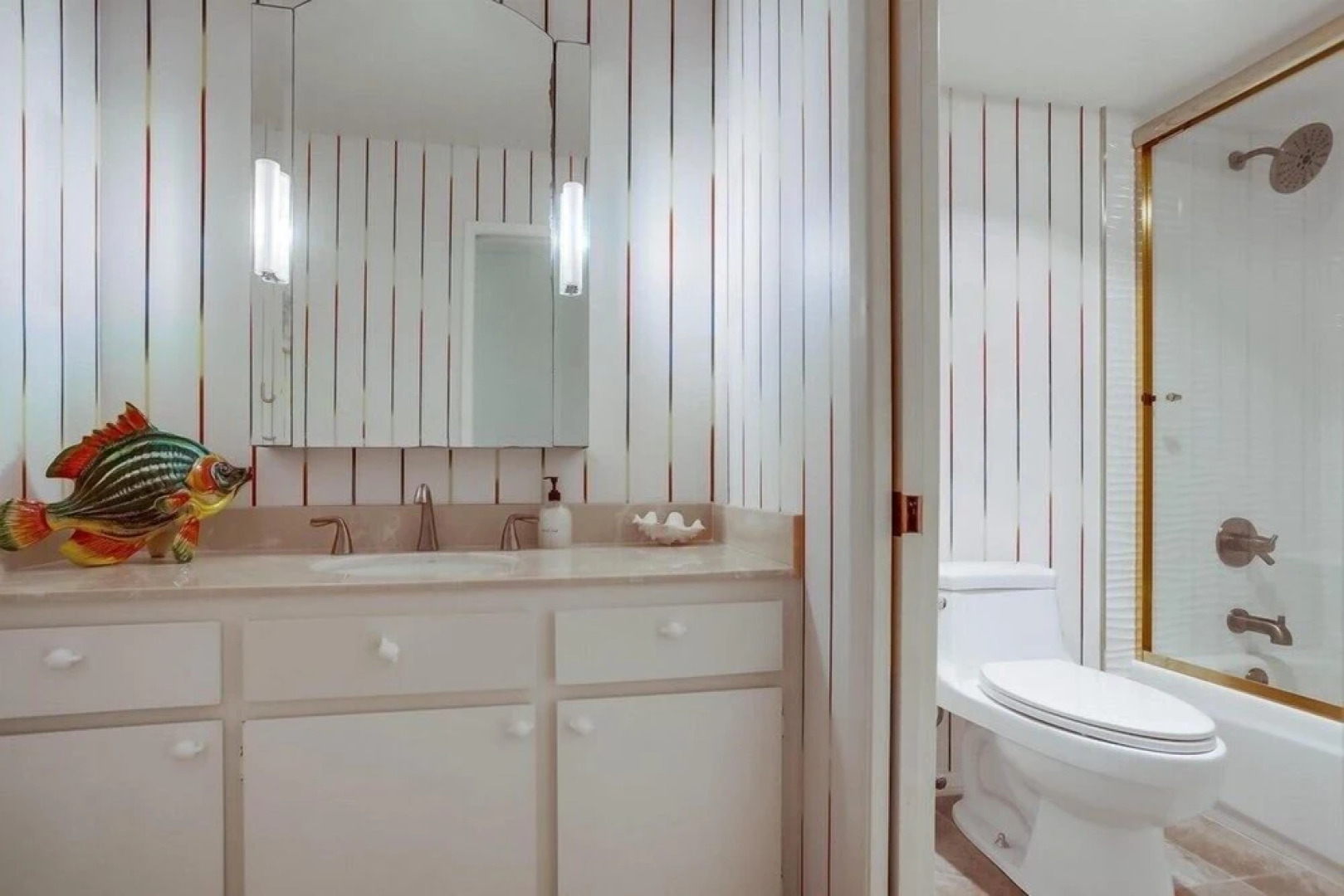 Family Friendly Nautical-themed Condo With Oceanfront Patio Ss121 by Redawning