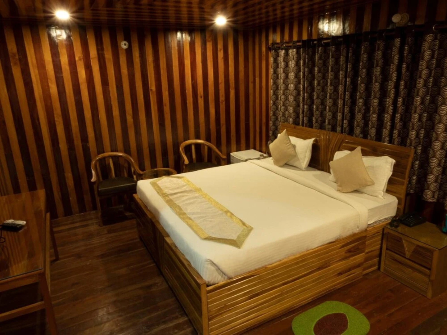 Crimson Park Residency-The Pahadi