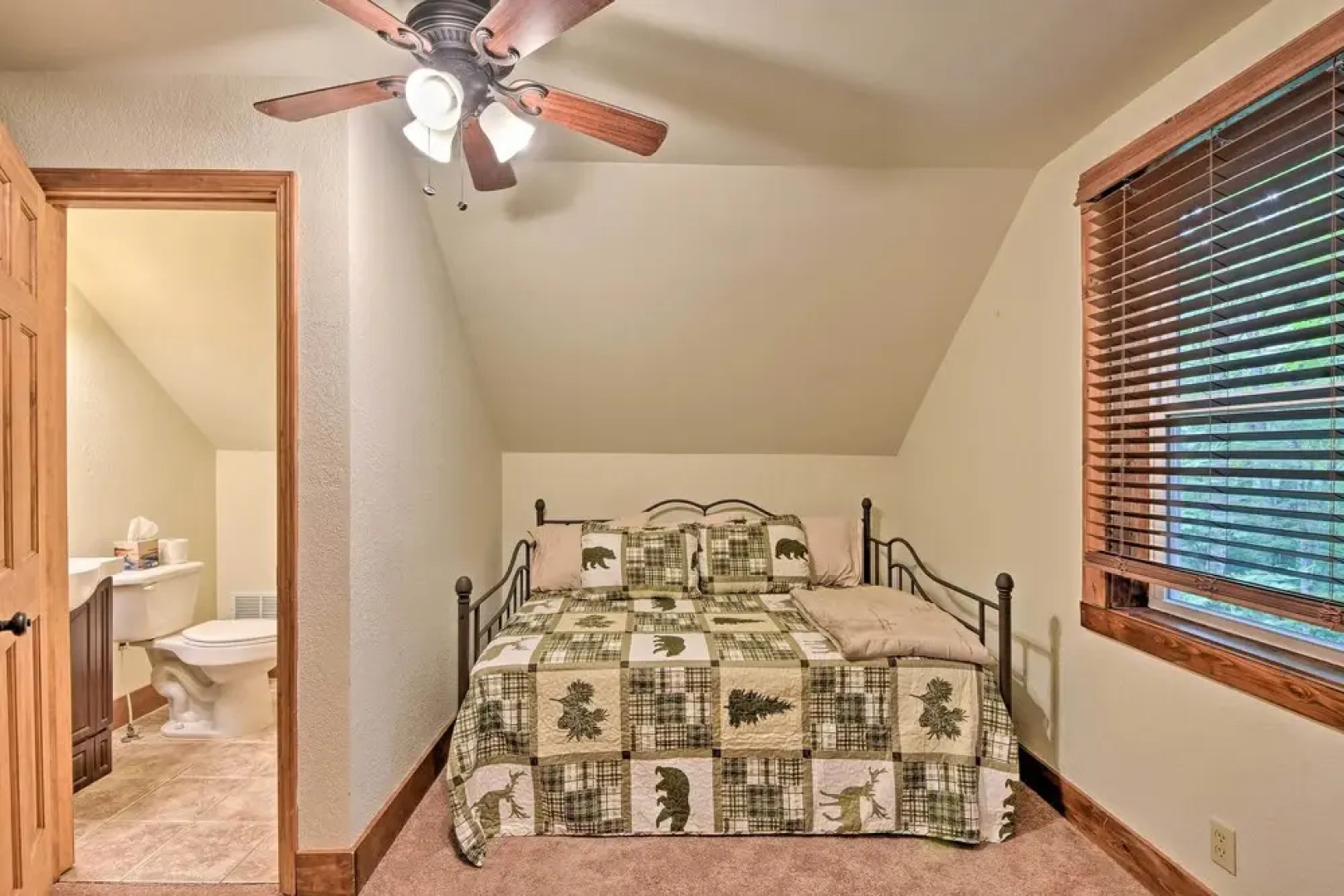 Sapphire Log Cabin w/ Wraparound Deck + Fire Pit!