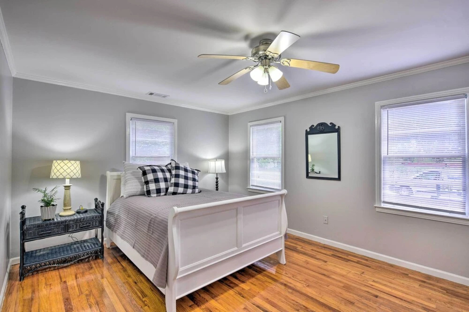 Beaufort Home W/porch, 4 Mi. From Downtown!