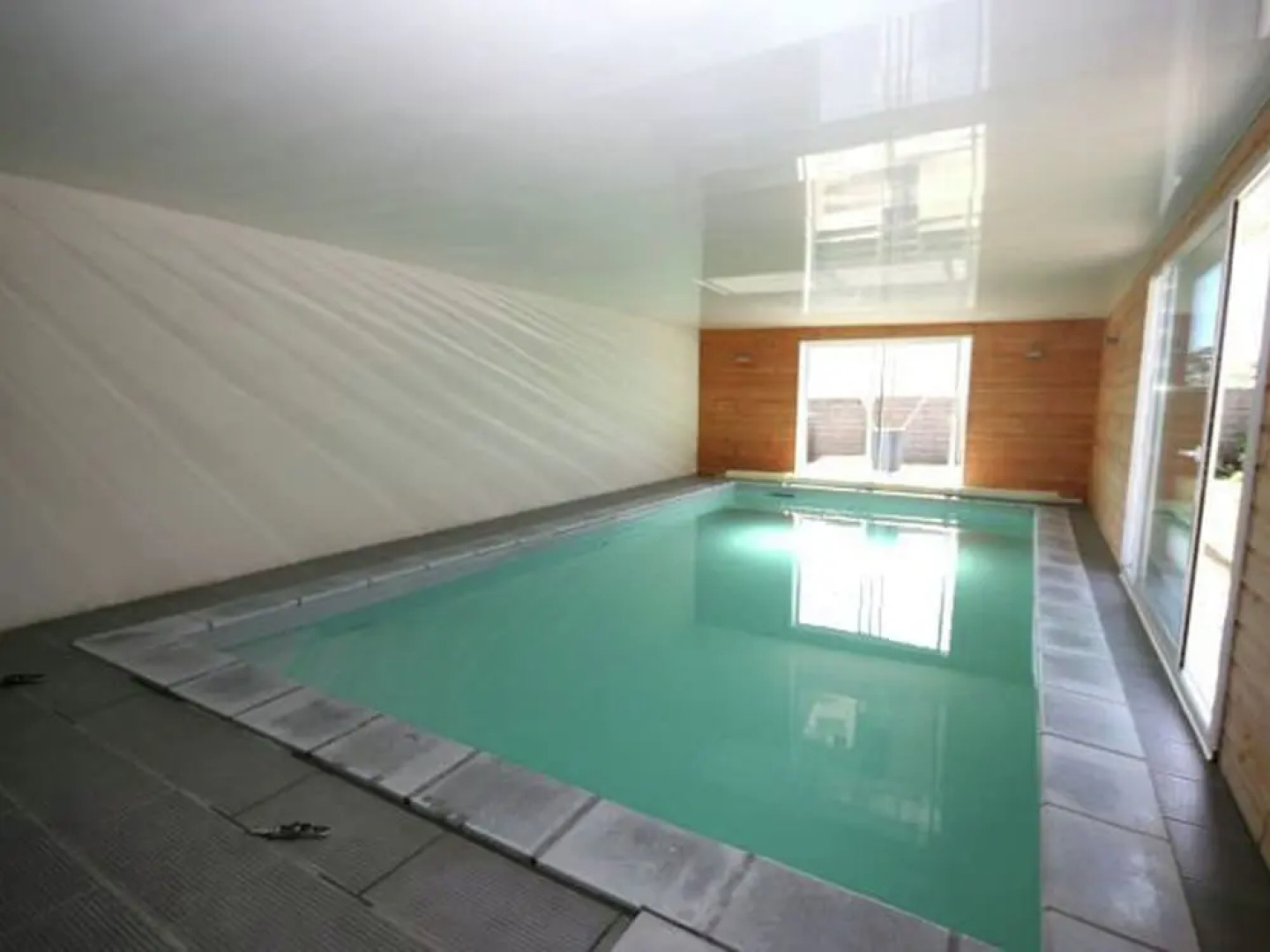 Elite Holiday Home with Private Pool in Plouhinec France