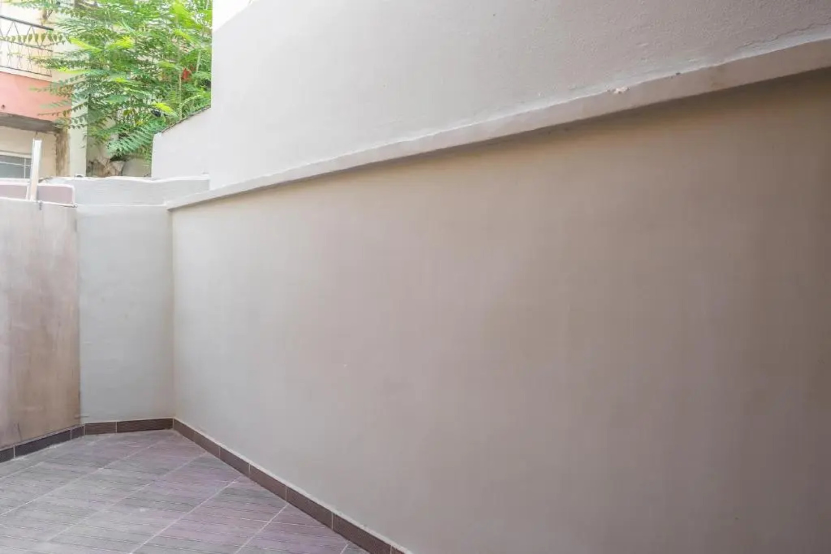 Modern 1-bedroom apartment, 10 mins from metro