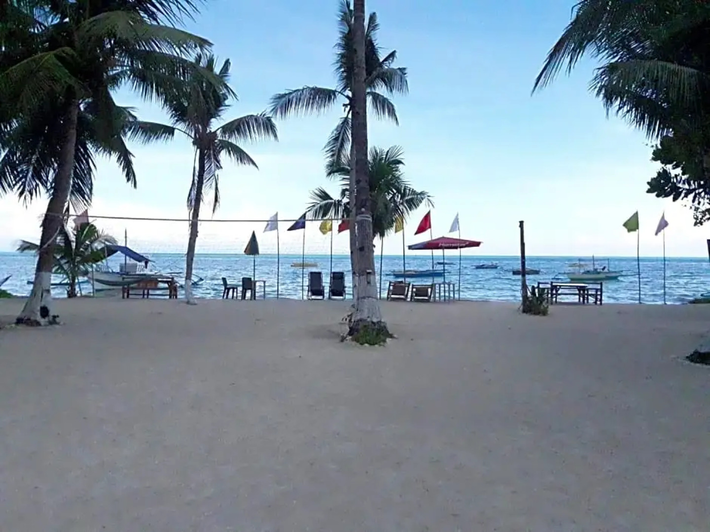 Paradise reef resort