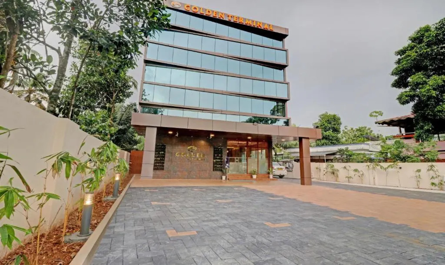 Treebo Golden Terminal, Kochi Airport