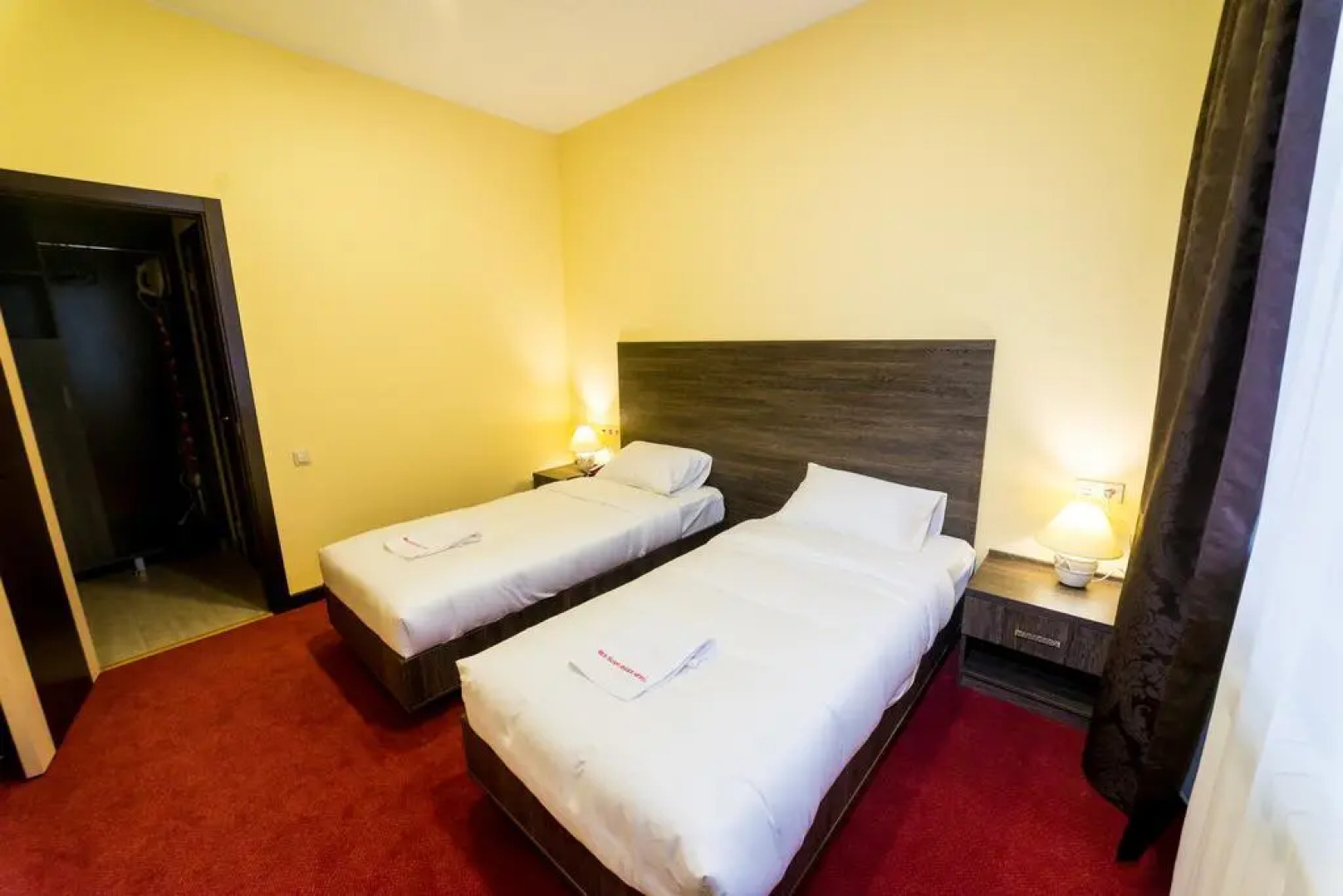 Красный Подсолнух