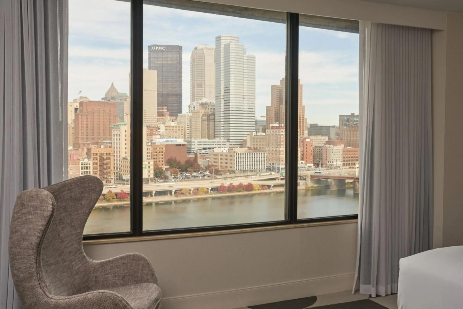 Sheraton Pittsburgh Hotel at Station Square