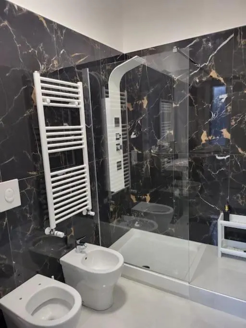 NewLife 8.15 Holiday Home Black