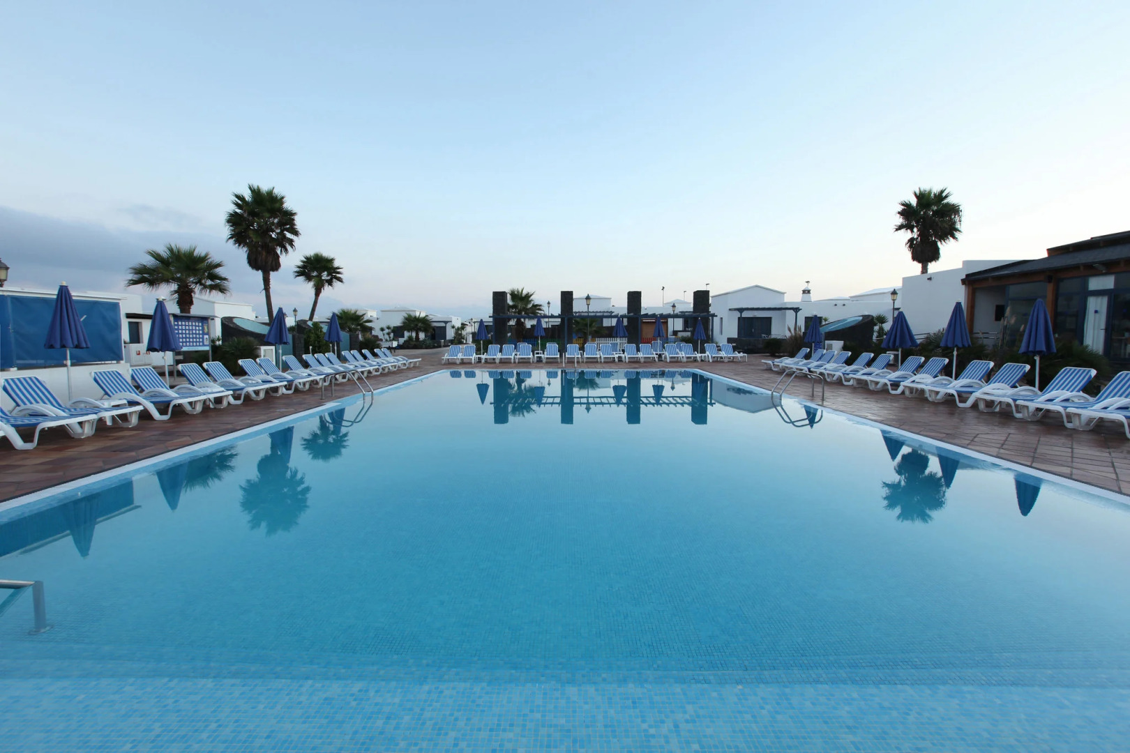 Vik Club Coral Beach