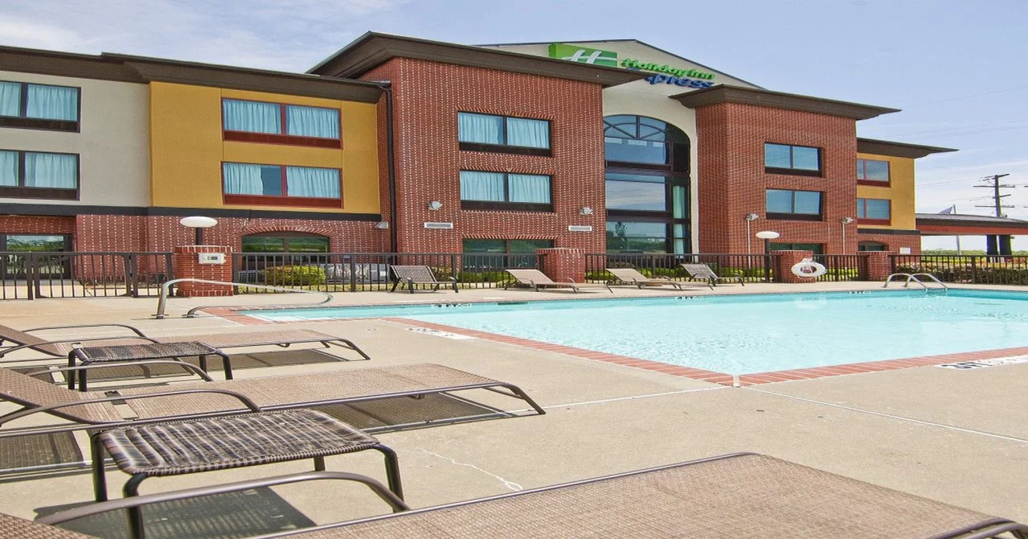 Holiday Inn Express & Suites Olive Branch by IHG