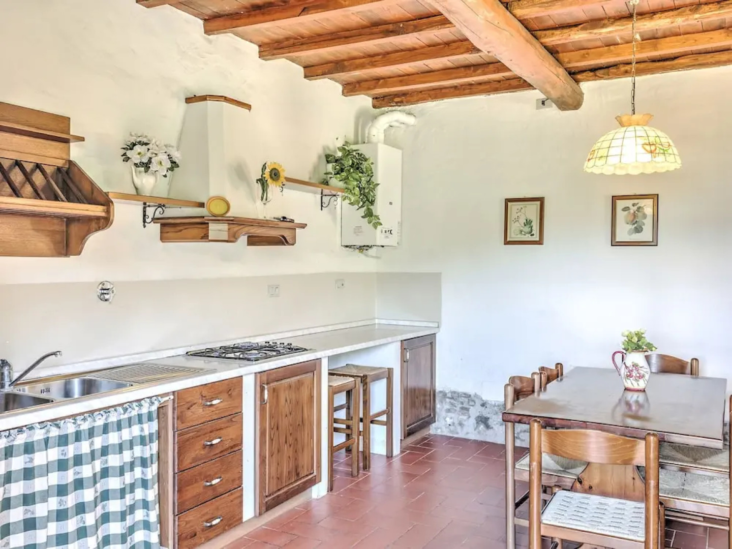 Attractive Farmhouse in Tuscany With Swimming Pool