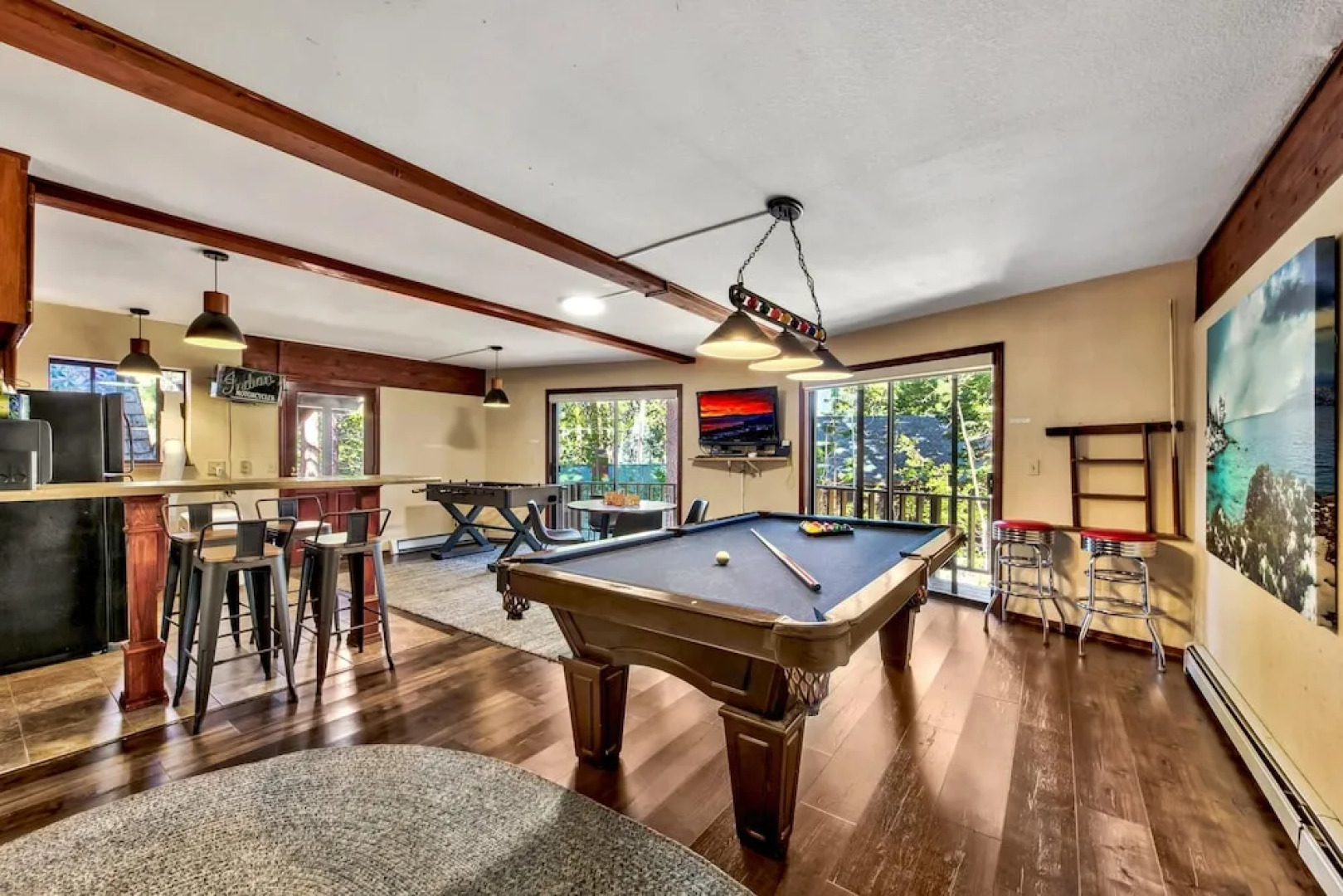 Mv49 Lake Tahoe a Block From the Caverock Beach