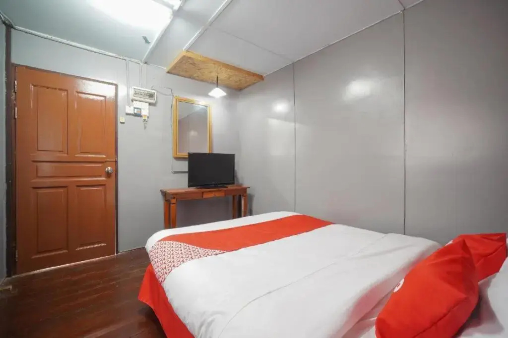 OYO 89646 Panvill Resort