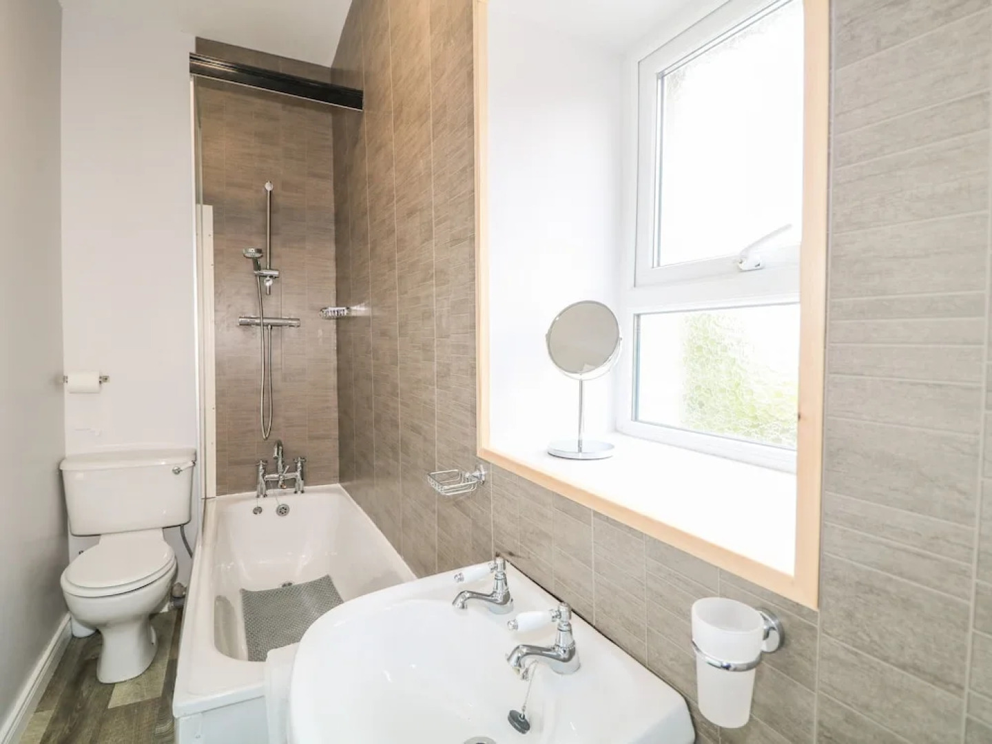 Granny Aggie’s Parlour