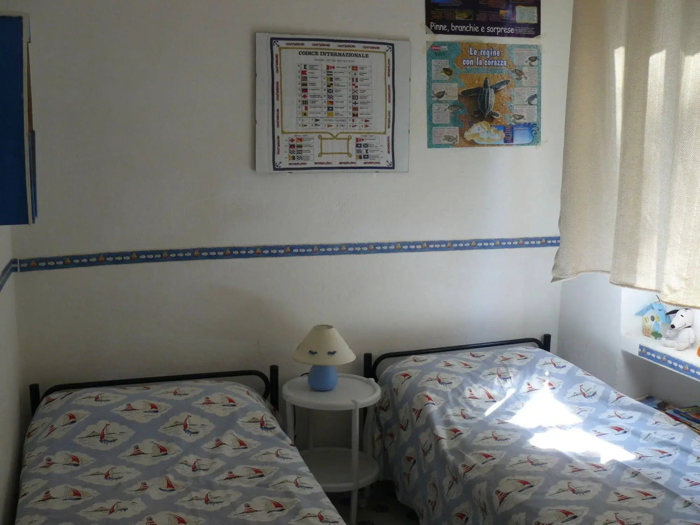 Villette Close Up Rena Majore