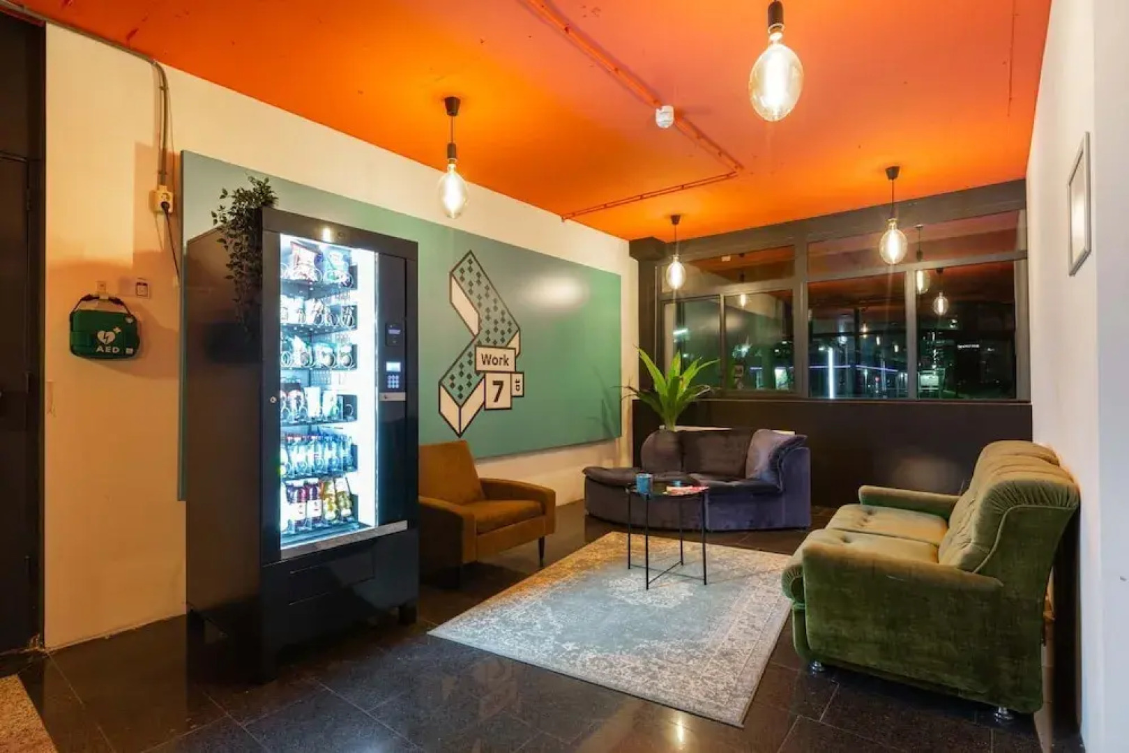 Urban Hotel The Golden Stork