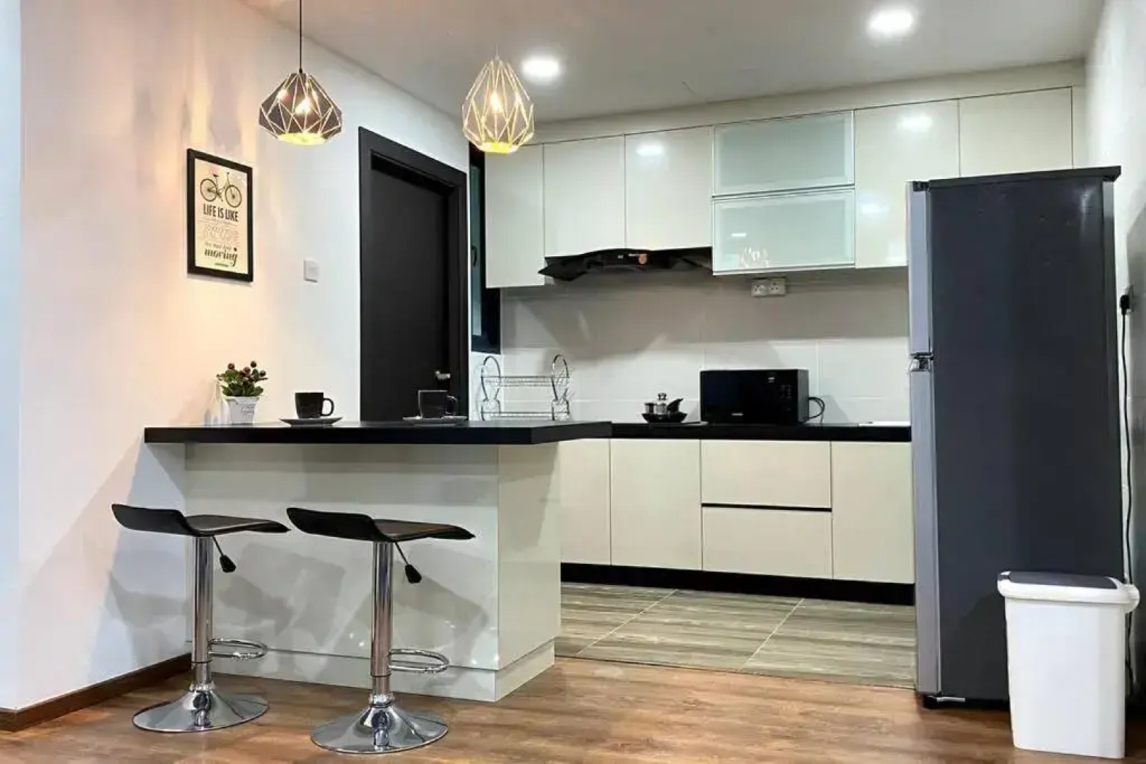 #2.1 Jazz Suites Large Bed Vivacity Kuching 3rooms